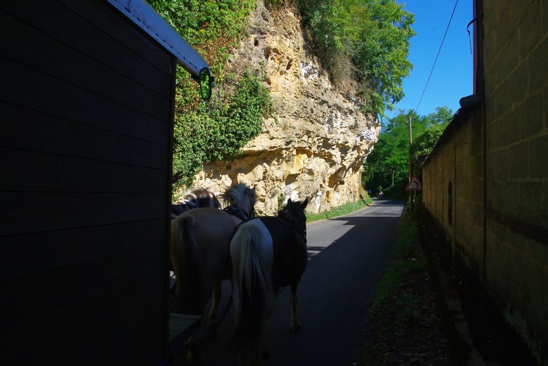 A la sortie de Couze et St Front en bord de Dordogne