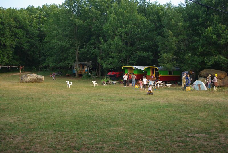 Les roulottes de Cathie, Richard et leurs 4 enfants